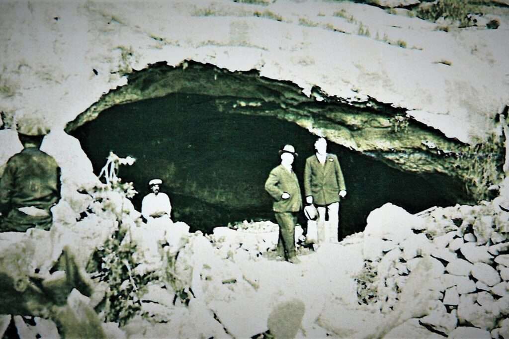 ghar dalam history