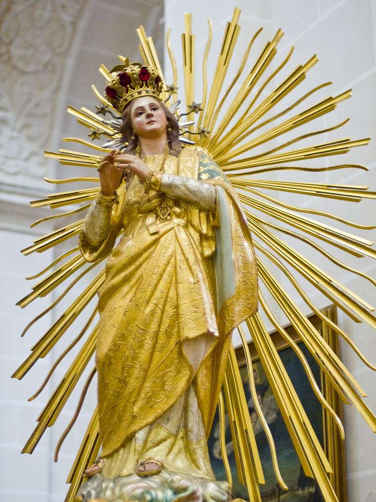 Feast statue