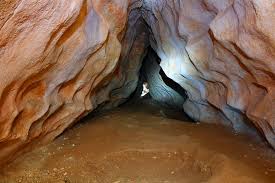 Ghar Hasan cave