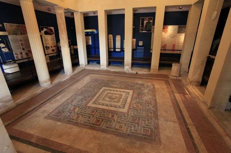 Malta in the Roman World baths